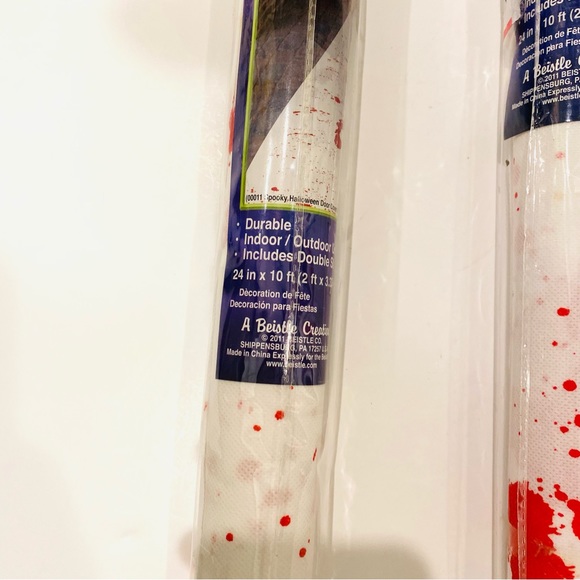 HALLOWEEN Bloody Footprint Indoor/Outdoor Runner with Double Sided Tape 24”x10ft - Picture 5 of 13